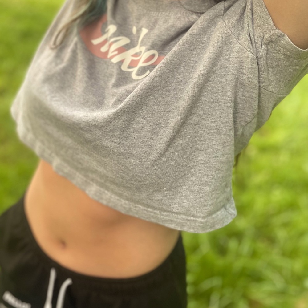 Nike Crop Top
